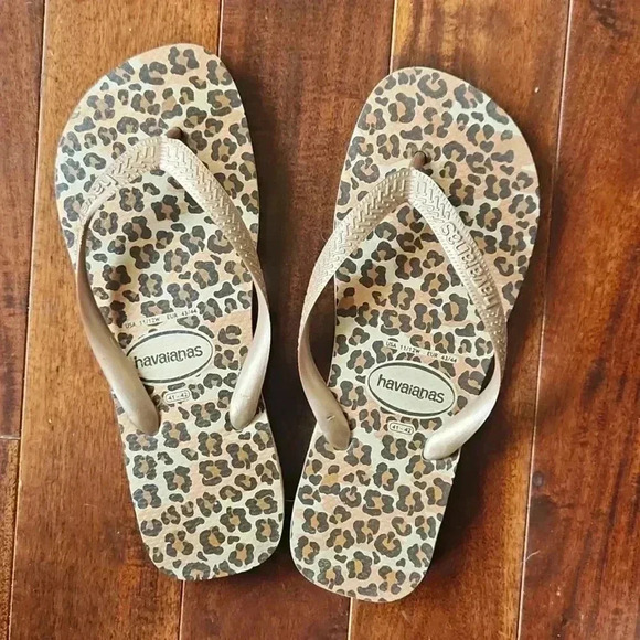 Havaianas Cheetah Leopard Flip Flop Thong Sandals Women’s size 11/12 - Picture 1 of 10